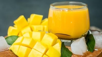Mangoes can be eaten in small portion, in combination with protein or as a standalone snack instead of a part of meal to prevent sugar spikes. (Freepik) Mangoes can be eaten in small portion, in combination with protein or as a standalone snack instead of a part of meal to prevent sugar spikes. (Freepik)