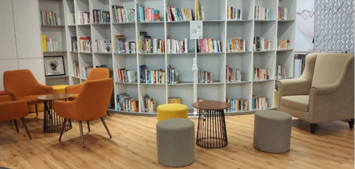 The corporate library at Fractal Analytics. The corporate library at Fractal Analytics.
