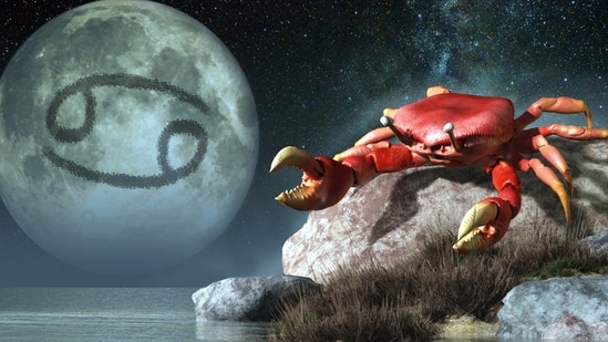 Weekly Horoscope Cancer, April 9- 15, 2023 Cancer signs will be granted a week of peace and reflection, as this is an excellent time to gain clarity and direction on the important areas in your life