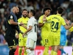 Villarreal's Pepe Reina  shakes hands with Real Madrid's Lucas Vazquez after the match 