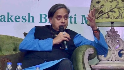 "Congress is alternative to misgovernance in Bengaluru": Shashi Tharoor "Congress is alternative to misgovernance in Bengaluru": Shashi Tharoor