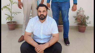 Gurugram, India-April 08, 2023: A Faridabad police team arrested a 42-year-old man who had been allegedly absconding in a murder case for the last 11 years was finally arrested in Delhi’s Dwarka, in Gurugram, India, on Saturday, 08 April 2023. (Photo/HT)(Pic to go with Leena Dhankar's story)