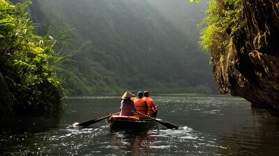 Vietnam: Vietnam is a budget-friendly destination that offers a mix of natural beauty, culture, and history. It's also known for its delicious food, stunning landscapes, and affordable accommodation options.&nbsp; (Unsplash)
