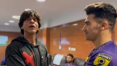 Shah Rukh Khan (L) with Rahmanullah Gurbaz (Twitter) Shah Rukh Khan (L) with Rahmanullah Gurbaz (Twitter)