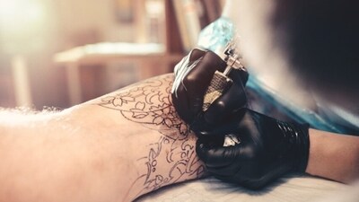 This ink, once injected in the skin surface, also reacts to form primary aromatic aminos, which are carcinogenic in nature and can lead to cancer. (Unsplash) This ink, once injected in the skin surface, also reacts to form primary aromatic aminos, which are carcinogenic in nature and can lead to cancer. (Unsplash)