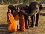 Kartiki Gonsalves with Bomman, Bellie, Raghu, and Bommi.