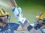 Virat Kohli, Faf du Plessis spotted arguing mid-pitch during LSG tie Virat Kohli, Faf du Plessis spotted arguing mid-pitch during LSG tie
