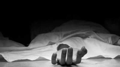 Radhey Shyam Verma (72) and his wife Veena (68) found dead with their throats slit at their own residence. Radhey Shyam Verma (72) and his wife Veena (68) found dead with their throats slit at their own residence.
