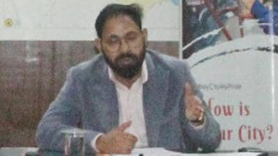 Meena to head both GMDA, MCG; Yashpal gets MCM Meena to head both GMDA, MCG; Yashpal gets MCM