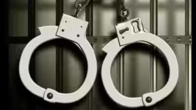 Additional superintendent of police Karnal Pushpa Khatri said the special unit of the Karnal police recovered one illegal country-made pistol, three live cartridges, one motorcycle and two mobile phones from the two accused. (Getty Image)