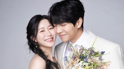Lee Seung Gi and Lee Da In were wed on April 7 after dating for a few years. Lee Seung Gi and Lee Da In were wed on April 7 after dating for a few years.