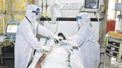 Mumbai, India - April 10, 2023: Health workers participate in a mock drill after the Union Health Ministry decided to conduct a nationwide mock drill on 10 and 11 April to check the preparedness of both public and private health facilities to deal with the spike in Covid-19 virus cases, at St. George's Hospital, near CSMT Fort, in Mumbai, India, on Monday, April 10, 2023. (Photo by Bhushan Koyande/HT PHOTO) (HT PHOTO) Mumbai, India - April 10, 2023: Health workers participate in a mock drill after the Union Health Ministry decided to conduct a nationwide mock drill on 10 and 11 April to check the preparedness of both public and private health facilities to deal with the spike in Covid-19 virus cases, at St. George's Hospital, near CSMT Fort, in Mumbai, India, on Monday, April 10, 2023. (Photo by Bhushan Koyande/HT PHOTO) (HT PHOTO)