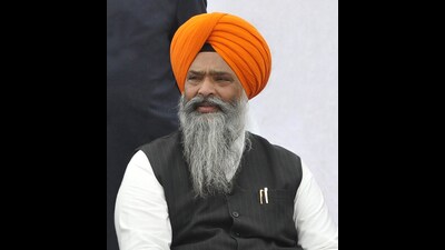 SAD leader Prem Singh Chandumajra said a party delegation would also meet the Union education minister and apprise him about key facts that had been twisted with regard to the Anandpur Sahib resolution and the Shiromani Akali Dal. (HT Photo)