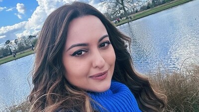 Actor Sonakshi Sinha shared a bunch of pictures from her recent vacation in London. Taking to Instagram, Sonakshi posted several selfies as she spent her day outdoors. In the pictures, the actor was seen in a blue sweater, black tights and matching boots. Actor Sonakshi Sinha shared a bunch of pictures from her recent vacation in London. Taking to Instagram, Sonakshi posted several selfies as she spent her day outdoors. In the pictures, the actor was seen in a blue sweater, black tights and matching boots.