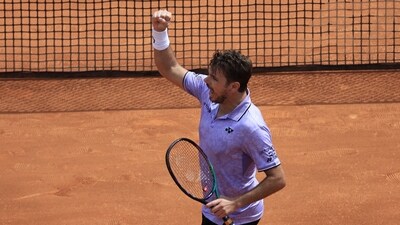 Switzerland's Stan Wawrinka reacts as competes against Netherland's Tallon Griekspoor (AFP) Switzerland's Stan Wawrinka reacts as competes against Netherland's Tallon Griekspoor (AFP)