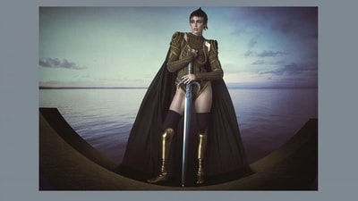 Lauren Wasser in all her glory in the 2023 Pirelli Calendar, channeling 'Joan of Arc' (Pirelli Kalender 2023, Emma Summerton) Lauren Wasser in all her glory in the 2023 Pirelli Calendar, channeling 'Joan of Arc' (Pirelli Kalender 2023, Emma Summerton)