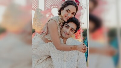 Kiara Advani: The Sheershaan actor shared photos with her brother from her wedding day and wrote, "Happy Siblings Day @mishaaladvani." (Instagram/@kiaraaliaadvani) Kiara Advani: The Sheershaan actor shared photos with her brother from her wedding day and wrote, "Happy Siblings Day @mishaaladvani." (Instagram/@kiaraaliaadvani)