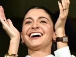 Anushka Sharma cheered for her husband Virat Kohli. Anushka Sharma cheered for her husband Virat Kohli.