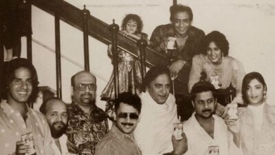 Sunil Dutt poses with Ranjeet and his Ghazab Tamasha team at the film's music launch.
