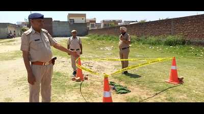 The Yamunanagar Police exhumed the body of a stillborn baby girl on Tuesday, who was allegedly buried after an unmarried girl gave birth to her. (HT Photo) The Yamunanagar Police exhumed the body of a stillborn baby girl on Tuesday, who was allegedly buried after an unmarried girl gave birth to her. (HT Photo)