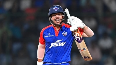 Delhi Capital's David Warner reacts as he walks back to the pavilion after his dismissal during the Indian Premier League (IPL) Twenty20 cricket match between Delhi Capitals and Mumbai Indians at the Arun Jaitley Stadium in New Delhi on April 11, 2023. (Photo by Sajjad HUSSAIN / AFP) (AFP) Delhi Capital's David Warner reacts as he walks back to the pavilion after his dismissal during the Indian Premier League (IPL) Twenty20 cricket match between Delhi Capitals and Mumbai Indians at the Arun Jaitley Stadium in New Delhi on April 11, 2023. (Photo by Sajjad HUSSAIN / AFP) (AFP)