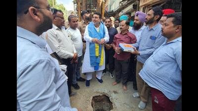 MLA Ashok Prashar Pappi inaugurating the work to install a tubewell in Ludhiana. on Wednesday (HT Photo) MLA Ashok Prashar Pappi inaugurating the work to install a tubewell in Ludhiana. on Wednesday (HT Photo)
