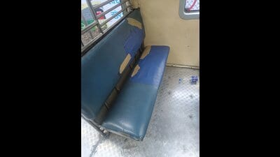 The first class coach passengers of Pune Lonavla local trains have complained of damaged seats and ticketless travellers prompting railways authorities to carry out surprise checks. (HT PHOTO)