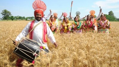 Chandigarh is a modern and culturally rich destination to celebrate Baisakhi, with various events including cultural programs, fairs, and processions. The Gurudwaras are beautifully decorated, and traditional Punjabi attire is worn, along with savoring the delicious Punjabi food and langar. (Photo by Anil Dayal/Hindustan Times)