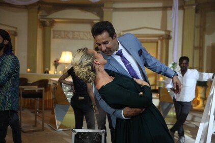 Shaniera Akram and Wasim Akram in Money Back Guarantee.