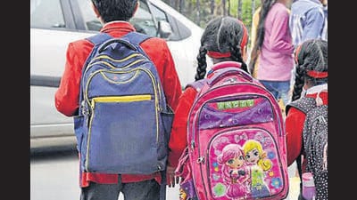 After reducing the additional burden of schoolbooks, now there won’t be any homework for students up to Class 2 as per the instruction of the Director School of Education Kashmir (DESK). (HT File Photo/ Representational image) After reducing the additional burden of schoolbooks, now there won’t be any homework for students up to Class 2 as per the instruction of the Director School of Education Kashmir (DESK). (HT File Photo/ Representational image)