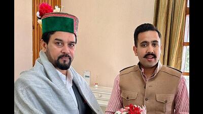 Himachal youth services and sports minister Vikramaditya Singh meeting Union minister Anurag Singh Thakur to discuss approvals for shooting range in Shimla. (HT Photo)