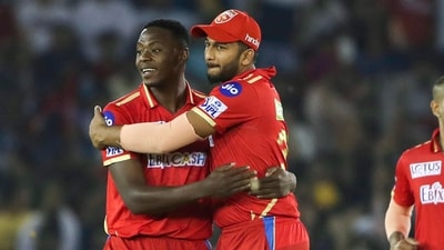 Kagiso Rabada (L) (AP) Kagiso Rabada (L) (AP)
