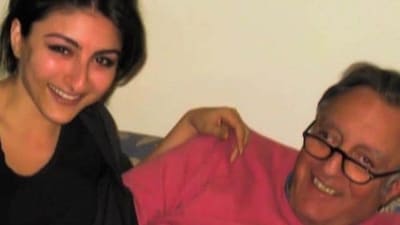 Soha Ali Khan with dad Mansoor Ali Khan Pataudi. Soha Ali Khan with dad Mansoor Ali Khan Pataudi. 