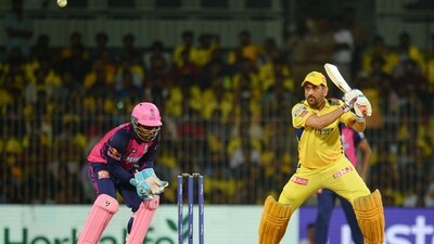 Chennai Super Kings captain Mahendra Singh Dhoni in action (Agencies)