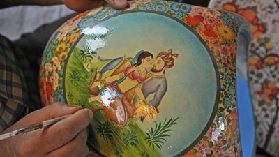 Papier-mâché, a centuries old art form present in Kashmir, derives its name from the French term meaning ‘mashed or chewed paper’. (Waseem Andrabi / HT Photo) Papier-mâché, a centuries old art form present in Kashmir, derives its name from the French term meaning ‘mashed or chewed paper’. (Waseem Andrabi / HT Photo)