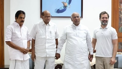 NCP's Sharad Pawar meets Congress' Mallikarjun Kharge and Rahul Gandhi (Twitter) NCP's Sharad Pawar meets Congress' Mallikarjun Kharge and Rahul Gandhi (Twitter)