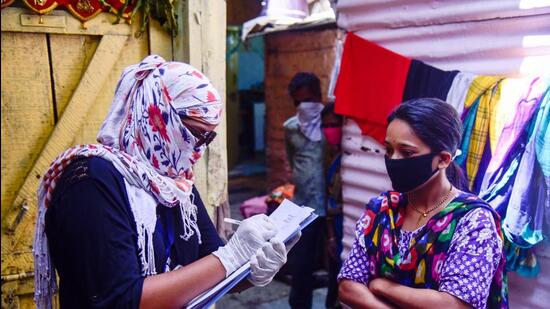 Amidst the surge in Covid-19 cases in the state and vaccine shortage, Maharashtra government has sought 0.2 million Covid vaccine doses from the Centre. (HT FILE)