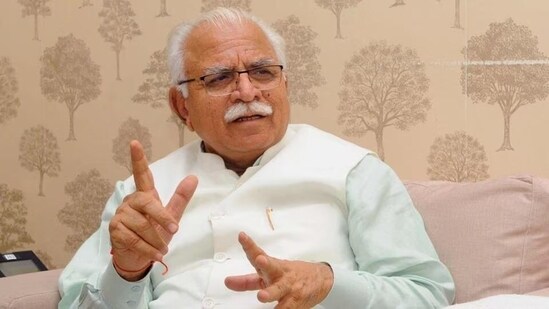 Haryana Chief Minister Manohar Lal Khattar, at the third last spot, has the assets worth <span class='webrupee'>₹</span>1 crore.
