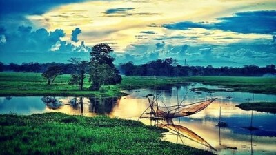 Majuli Island: The largest river island in the world, Majuli is a must-visit destination for nature lovers. With its undulating landscape, lush green forests, and tranquil atmosphere, the island is a paradise for those seeking a break from the hustle-bustle of city life. (Instagram/@majuli_island)
