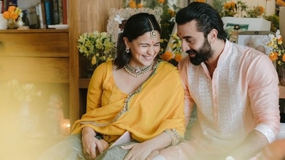 Days later in October, Alia Bhatt shared pictures from her baby shower, where the actor wore a yellow outfit and posed with Ranbir Kapoor. Days later in October, Alia Bhatt shared pictures from her baby shower, where the actor wore a yellow outfit and posed with Ranbir Kapoor.