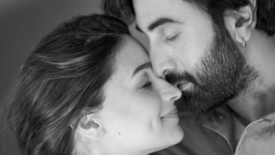 Months after announcing her pregnancy in June 2022, Alia shared a photo of Ranbir kissing her nose. Along with the picture shared in September 2022, she wrote, “Home.” Months after announcing her pregnancy in June 2022, Alia shared a photo of Ranbir kissing her nose. Along with the picture shared in September 2022, she wrote, “Home.”