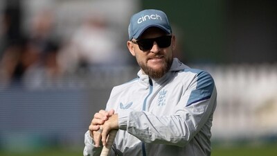 England's head coach Brendon McCullum puts his team through warm up drills on day three of the second cricket Test match between New Zealand and England at the Basin Reserve in Wellington on February 26, 2023. (Photo by Marty MELVILLE / AFP) (AFP) England's head coach Brendon McCullum puts his team through warm up drills on day three of the second cricket Test match between New Zealand and England at the Basin Reserve in Wellington on February 26, 2023. (Photo by Marty MELVILLE / AFP) (AFP)