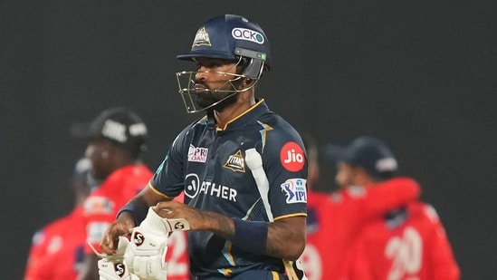 New Delhi: Gujarat Titans batter Hardik Pandya walks off the field after his dismissal during the IPL 2023 cricket match between Delhi Capitals and Gujarat Titans, at the Arun Jaitley Stadium in New Delhi, Tuesday, April 4, 2023. (PTI Photo/Ravi Choudhary)(PTI04_04_2023_000342B) (PTI)