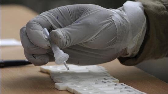 The XBB1.16 Omicron recombinant sub-variant – said to be behind the fresh spike in Covid cases in the state – is currently the most dominant strain in circulation in Pune, with 56% of Covid-19 samples from the district found to be of this sub-variant. (REPRESENTATIVE PHOTO)
