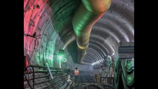 To be built for ₹250 crore, the tunnel under Kharapathhar will be around 2,840 metres long. (HT File Photo for representation)