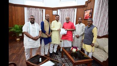 BJP delegation meets Jharkhand governor CP Radhakrishnan in Ranchi on Saturday. (HT Photo) BJP delegation meets Jharkhand governor CP Radhakrishnan in Ranchi on Saturday. (HT Photo)