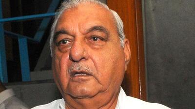 Legal experts said the FIR is unsustainable in the eyes of law and will not hold water since the police did not take prior approval of the state government before registering a PC Act case against former Haryana chief minister Bhupinder Singh Hooda. (HT File) Legal experts said the FIR is unsustainable in the eyes of law and will not hold water since the police did not take prior approval of the state government before registering a PC Act case against former Haryana chief minister Bhupinder Singh Hooda. (HT File)