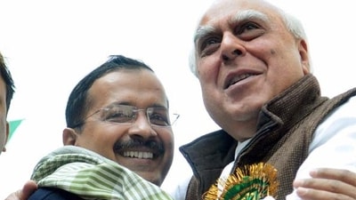 Delhi CM Arvind Kejriwal and Rajya Sabha MP Kapil Sibal. (File)
