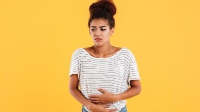 During the summer, the soaring temperatures not only raise mercury levels but also trigger various health issues caused by excessive heat, such as bloating, hyperacidity, and constipation (Freepik) During the summer, the soaring temperatures not only raise mercury levels but also trigger various health issues caused by excessive heat, such as bloating, hyperacidity, and constipation (Freepik)