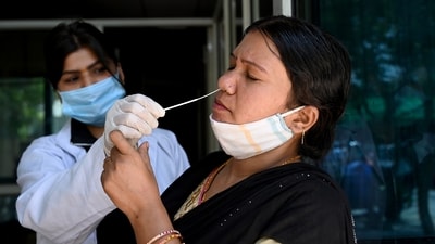 With the new cases, Delhi's COVID-19 tally climbed to 20,23,227. (HT FILE PHOTO) With the new cases, Delhi's COVID-19 tally climbed to 20,23,227. (HT FILE PHOTO)